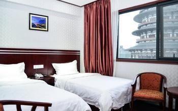 Xinyuan Business Hotel Luo-jang Exteriér fotografie